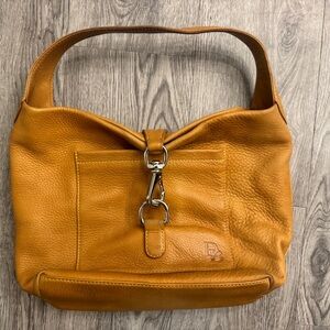 Vintage Dooney and Bourke genuine pebbled leather hobo purse!